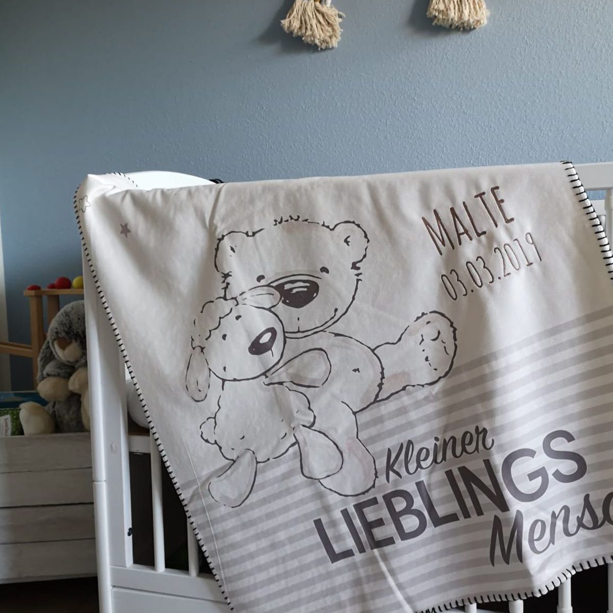 Beispiel Lieblingsmensch Decke über Bettchen
