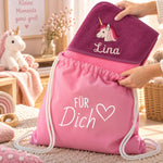 Geschenkbeutel Für Dich in pink mit Kapuzenhandtuch verpackt