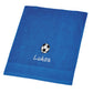 Beispiel Handtuch mit Fußball Motiv und Namen bestickt von Wolimbo